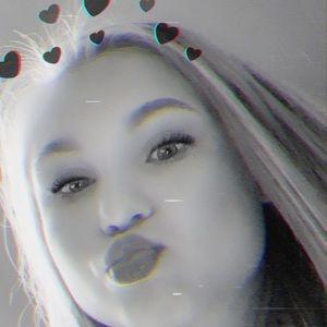 Meet your Posher, Kylee